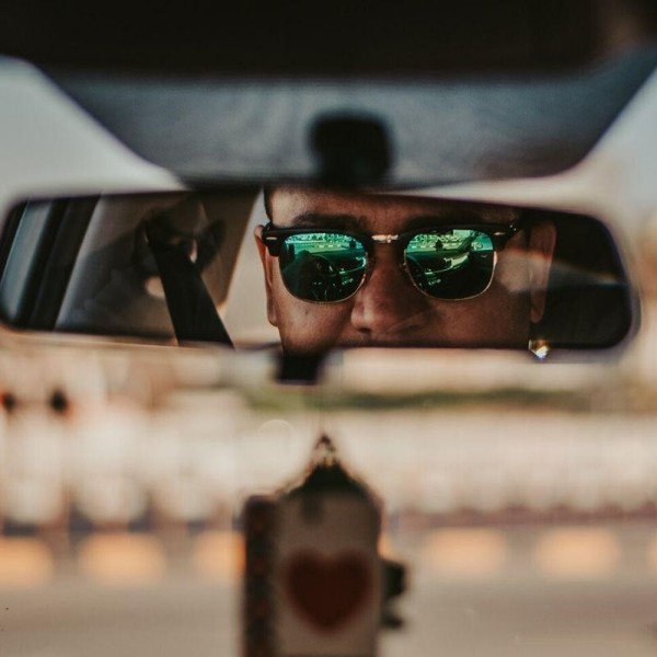 4 tipy, jak si vybrat brýle pro řízení